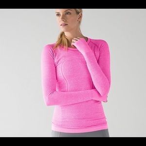 Lululemon Swiftly Tech Long Sleeve in Pink. Size 10.